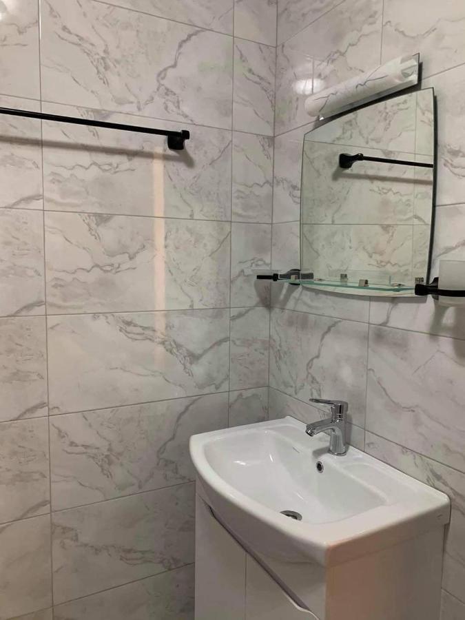 גודאורי Bismillah Hotel And Restaurent מראה חיצוני תמונה